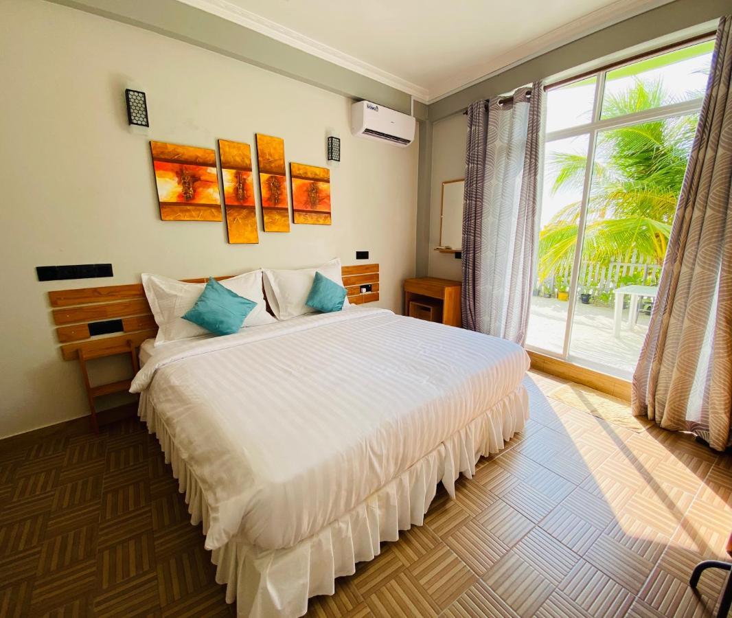 Nhà mặt đất 320 m² 11 phòng ngủ, 12 phòng tắm riêng ở Nam Đảo San Hô Male Guraidhoo  Ngoại thất bức ảnh