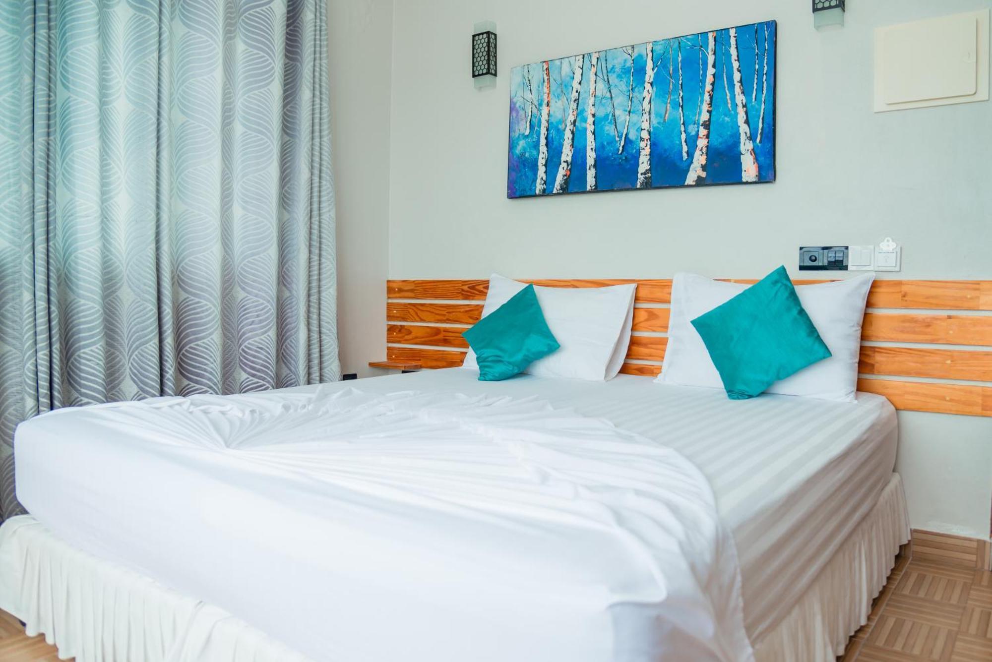 Nhà mặt đất 320 m² 11 phòng ngủ, 12 phòng tắm riêng ở Nam Đảo San Hô Male Guraidhoo  Ngoại thất bức ảnh