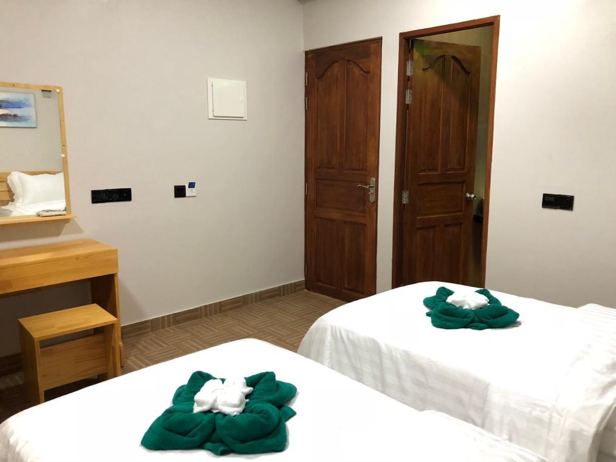 Nhà mặt đất 320 m² 11 phòng ngủ, 12 phòng tắm riêng ở Nam Đảo San Hô Male Guraidhoo  Ngoại thất bức ảnh