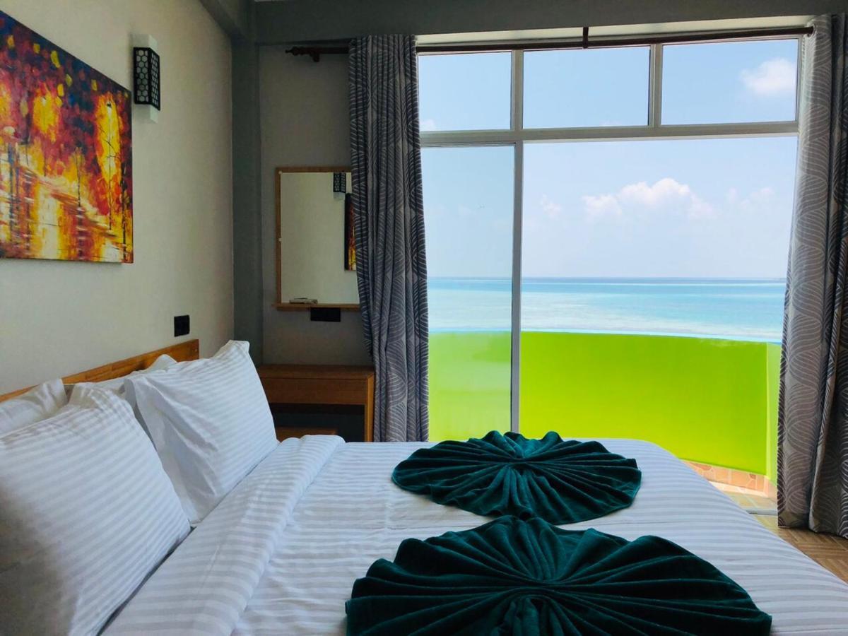 Nhà mặt đất 320 m² 11 phòng ngủ, 12 phòng tắm riêng ở Nam Đảo San Hô Male Guraidhoo  Ngoại thất bức ảnh